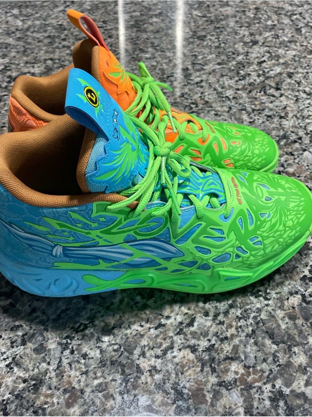 MB.04 LEMELO PUMA X NINJA TURTLES MENS 8 AUTHENTIC
